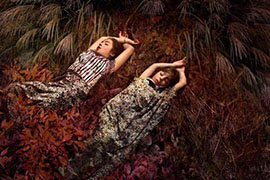 学生梦到逆流游泳